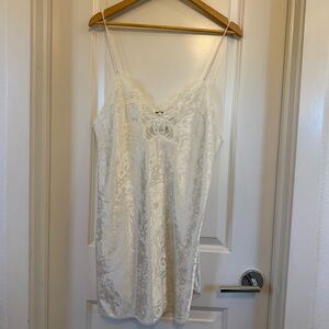 VTG Lucie Ann II Ivory Lace Slip Dress estimated size large coquette spring 2026
